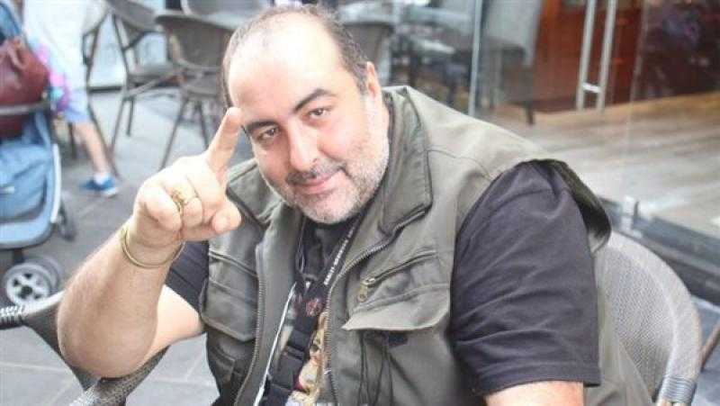 سامح عبد العزيز يتلقى عزاء والده اليوم بمسجد الشرطة في الشيخ زايد