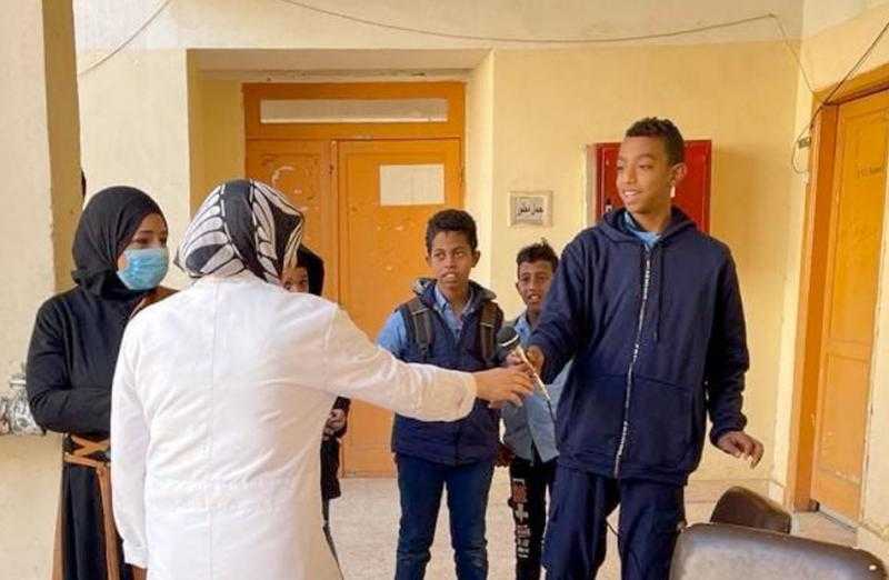 الرعاية الصحية بالأقصر تُطلق مبادرة ”زدها” لتوعية الطلاب | صور