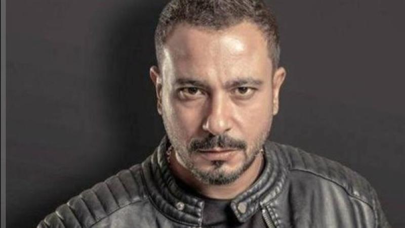 محمد نجاتي: أحمد زكي بمثابة الأب الروحي بالنسبة لي وأمي صاحبة الفضل عليا