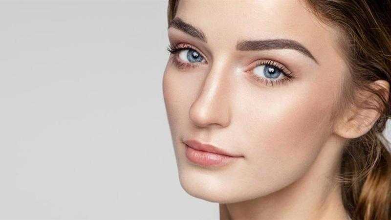 4 خطوات هامة للحصول على حواجب كثيفة