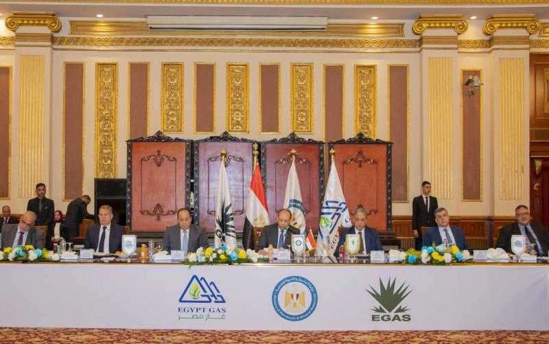 وزير البترول يعتمد نتائج أعمال شركة غاز مصر عن عام 2022