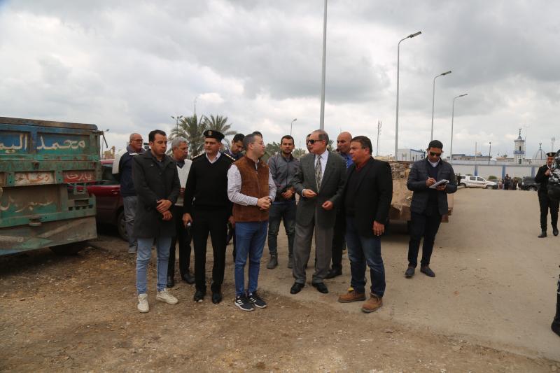 محافظ كفر الشيخ يتفقد مشروعات توسعة الطرق