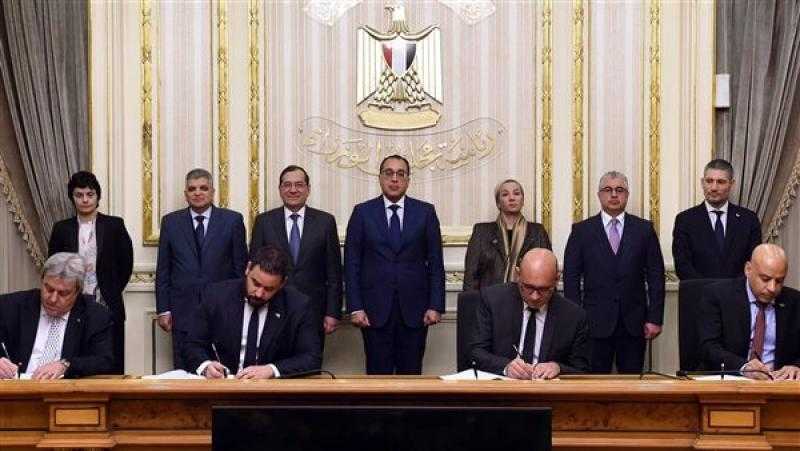 رئيس الوزراء يشهد توقيع اتفاقية بين قناة السويس ومجموعة شركات «V» اليونانية لإنشاء شركة لإدارة المخلفات