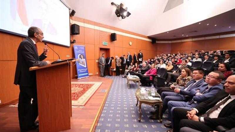 وزير الاتصالات يكرم الفائزين في مسابقة «DECI-GEEKS»