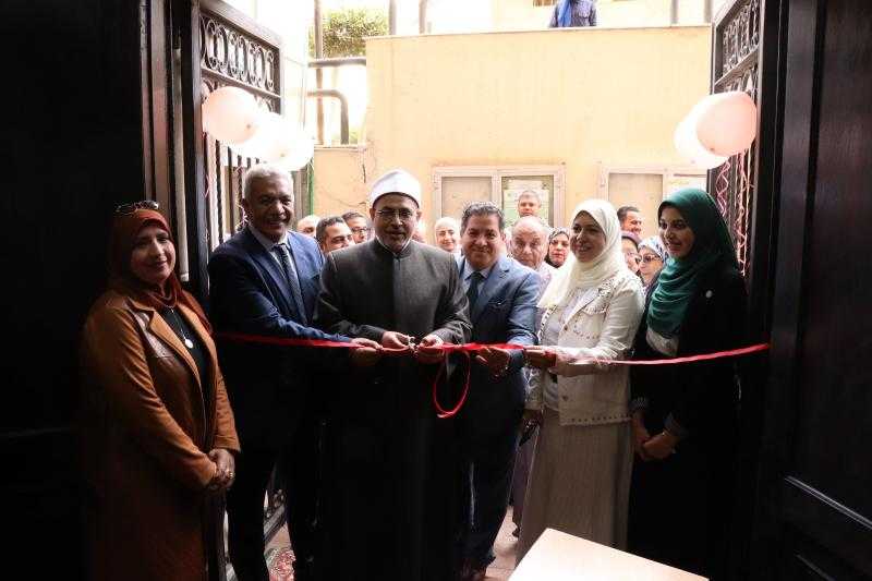 رئيس جامعة الأزهر يفتتح تجديدات العيادات الخارجية بكلية طب الأسنان بنات