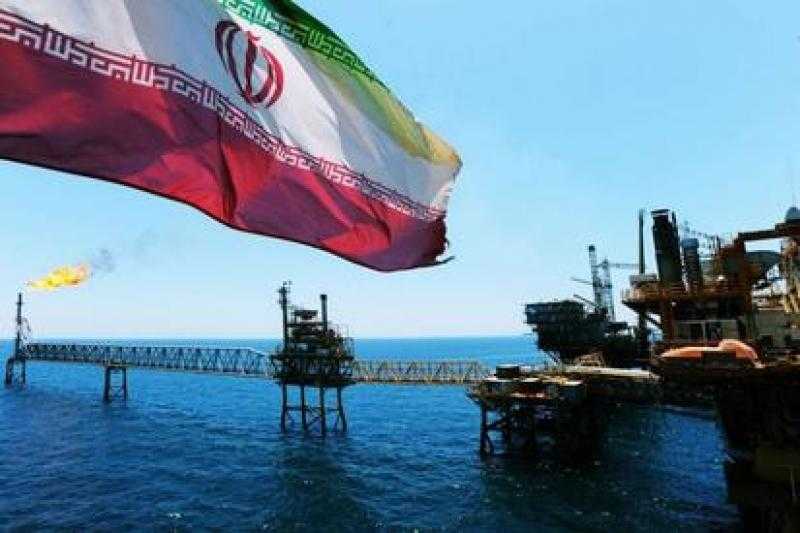 ارتفاع صادرات النفط الإيراني لأعلى مستوياتها منذ عامين