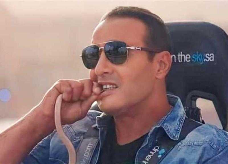 بعد إثارته للجدل على السوشيال ميديا.. أحمد السقا يكشف سبب تغير ملامحه