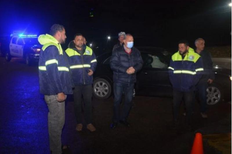 محافظ القليوبية يتابع عمليات شفط مياه الأمطار وانتشار المُعدات لتسهيل حركة المرور.. صور