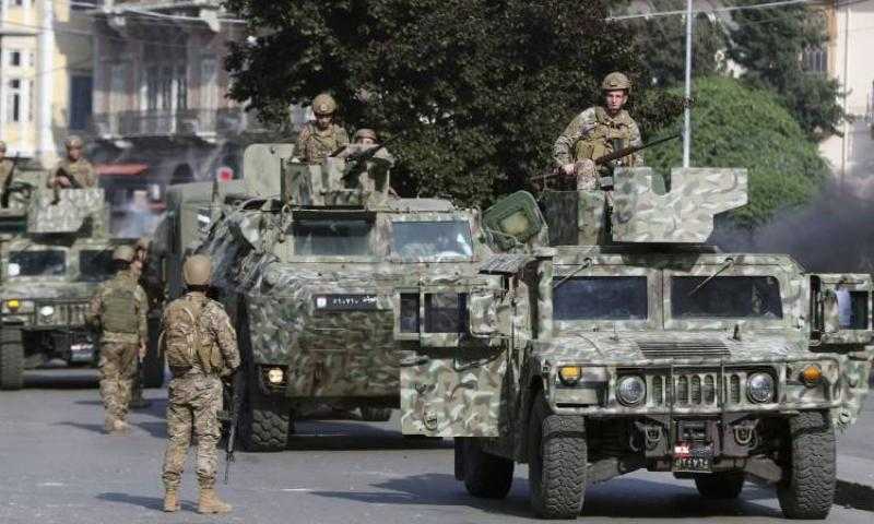 وزير الدفاع اللبنانى يبحث مع قائد الجيش الوضع الأمنى العام فى البلاد