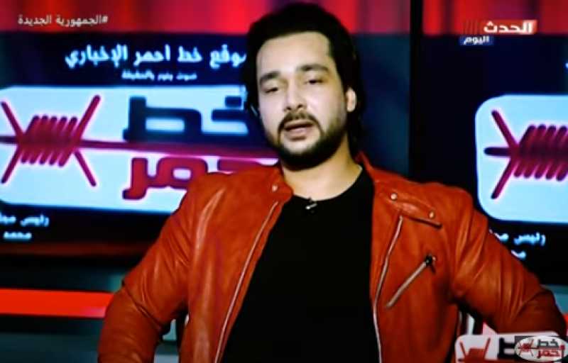 كفاية مشاكل ومحاضر.. طليق منة عرفة يكشف نصيحة والدته له.. فيديو