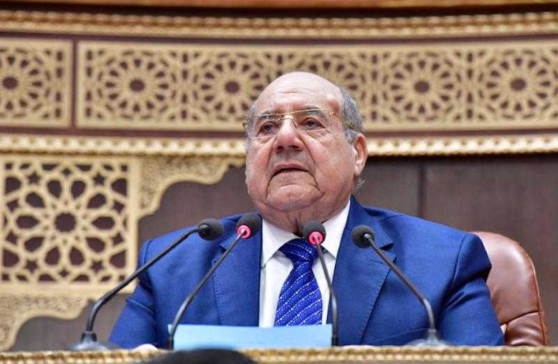 تطوير وازدواج طريق أبو حماد وفاقوس بالشرقية على مائدة الشيوخ