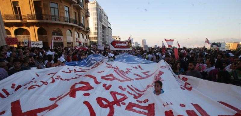 عمال هيئة أوجيرو في لبنان يعتصمون للمطالبة بزيادة الأجور