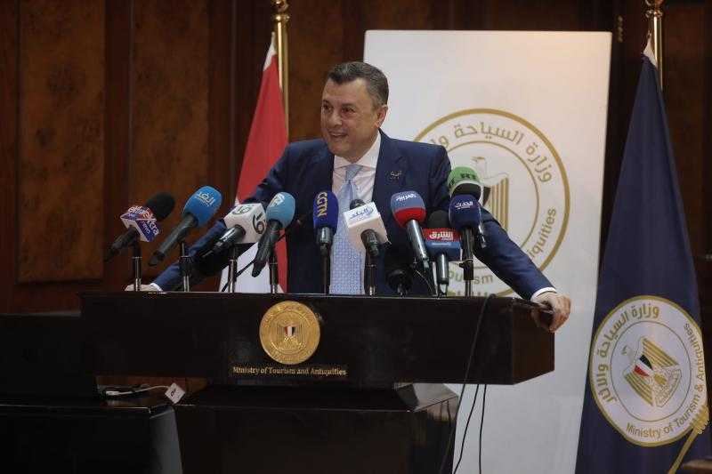 إطلاق تيسيرات للحصول على التأشيرة السياحية لمصر لعدة جنسيات.. تفاصيل مؤتمر وزير السياحة