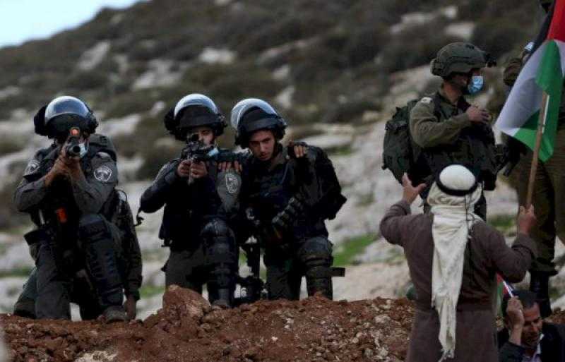 الاحتلال الإسرائيلي يشدد إجراءاته العسكرية في حوارة جنوب نابلس
