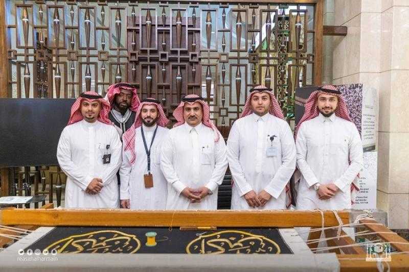رئاسة شؤون الحرمين تدشن جناحها في وقف الملك عبد العزيز وتفعّل مبادرة عطاء للكبار يصنعه الأخيار