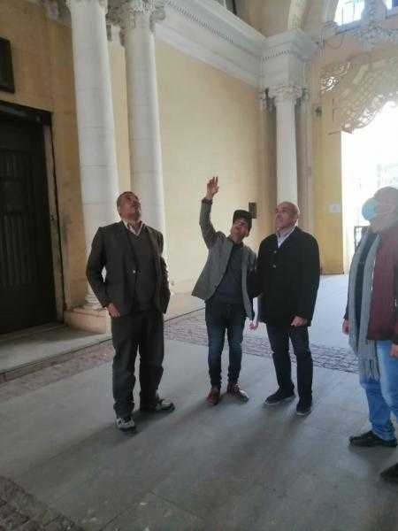 ”آثار الإسكندرية” تتابع آخر أعمال صيانة وترميم مسرح سيد درويش.. صور