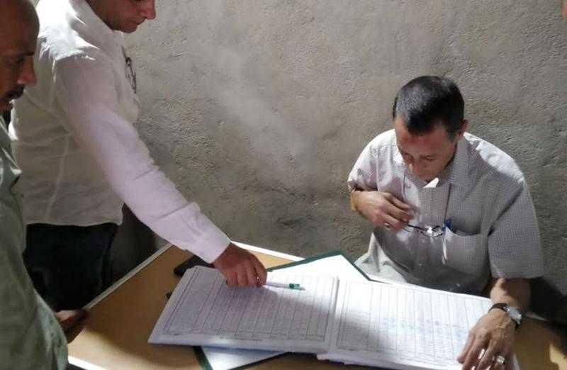 إحالة 15 موظفًا في الوحدات الصحية بمركز طما إلى التحقيق