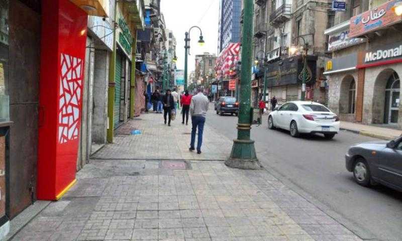 تحرير 271 مخالفة لمحال لم تلتزم بقرار الغلق