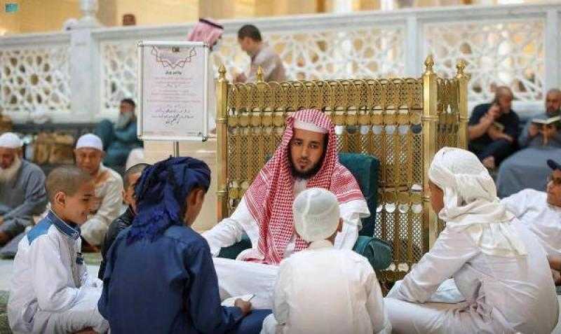 734 حلقة لتعليم القرآن الكريم بالمسجد النبوي خلال شهر رمضان