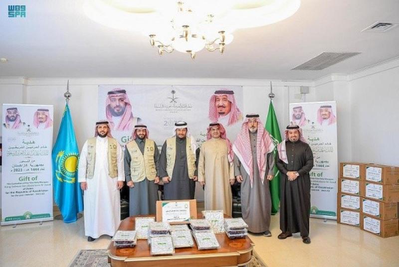 السعودية تسلم هدية خادم الحرمين الشريفين من التمور لعدد من الدول