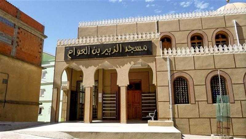 مشروع الأمير محمد بن سلمان لتطوير المساجد التاريخية يعالج مواد الترميم الحديثة بمسجد الزبير بن العوام