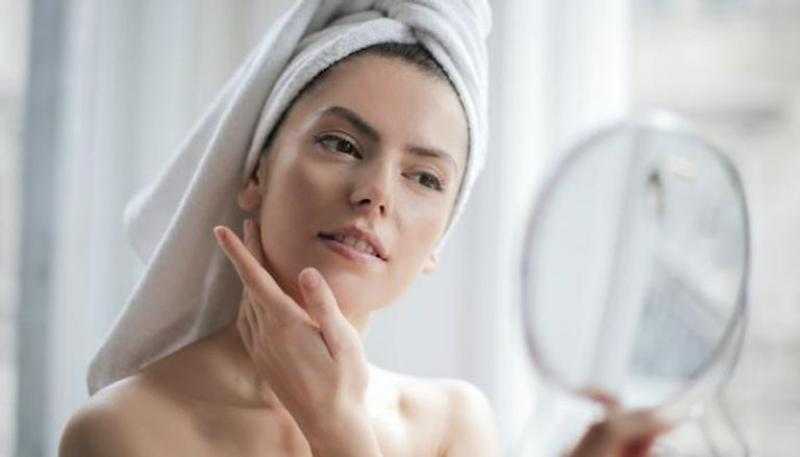 تنظيف البشرة الدهنية فى المنزل