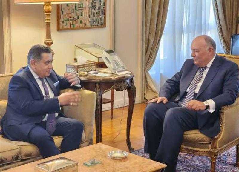 سامح شكري يبحث مع وزير الدولة البريطاني التصعيد بالأراضي الفلسطينية.. صور