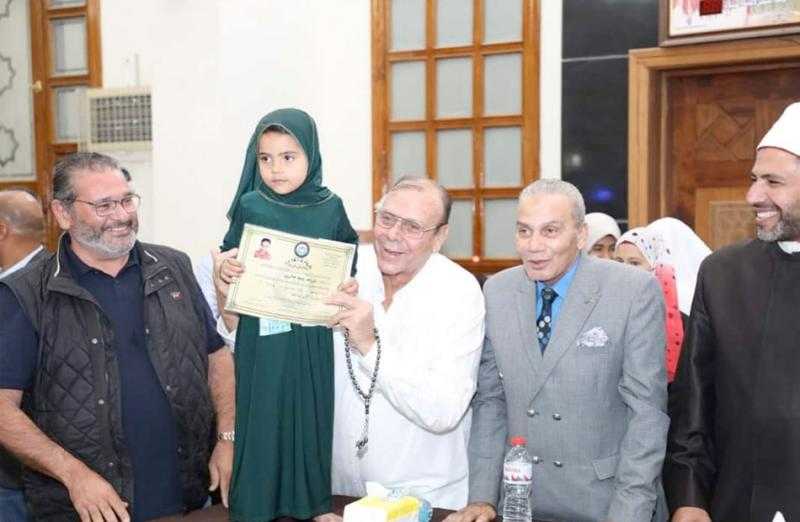 تكريم 80 متسابقا من حفظة القرآن الكريم في البحر الأحمر| صور