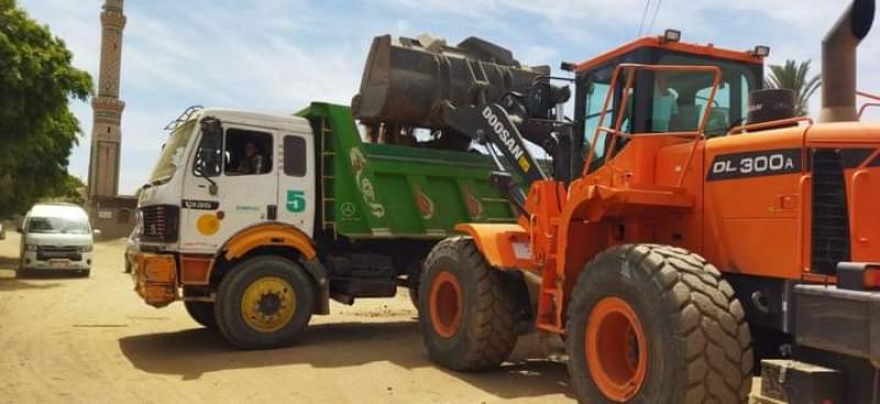 رفع 2390 طن قمامة ومخلفات من مدن وأحياء محافظة الغربية