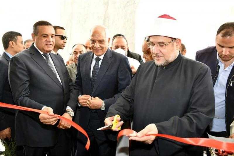 وزيرا الأوقاف والتنمية المحلية ومحافظ الجيزة يفتتحون مسجد الله نور السموات والأرض