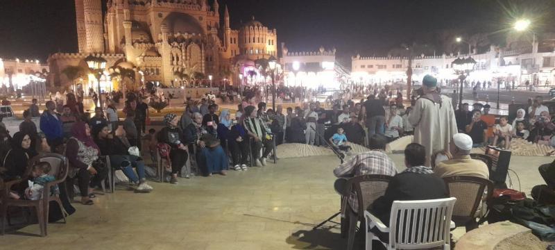 إقبال على ليالي رمضان الثقافية في السويس| صور