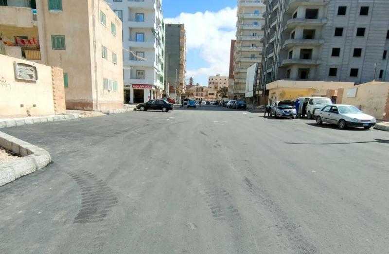 الانتهاء من رصف الشوارع المحيطة بمنطقة عمارات اللوكس وشارع عزاز في مطروح