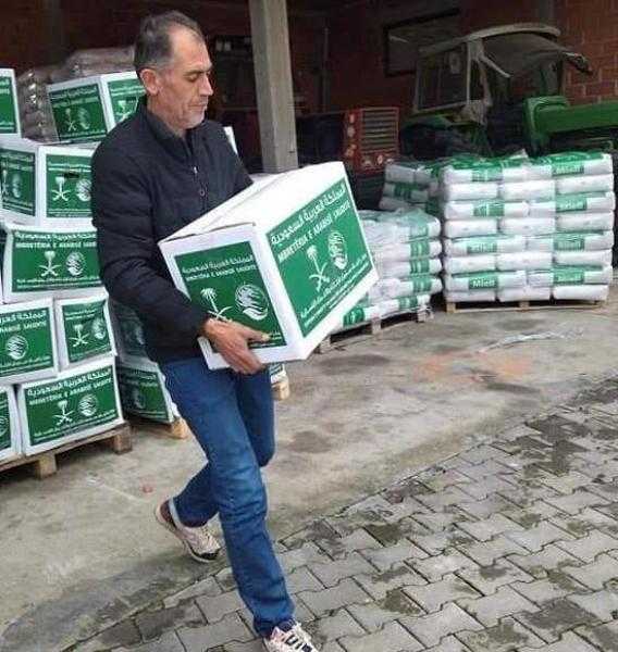 مركز الملك سلمان للإغاثة يوزع سلال غذائية في ألبانيا وبنين ومقدونيا وغانا