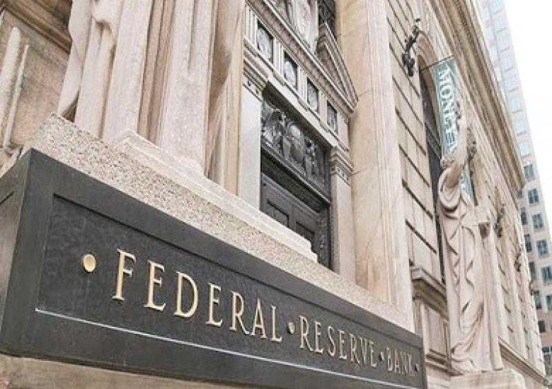انقسام أعضاء مجلس الاحتياط الاتحادي الأمريكي بشأن زيادة الفائدة