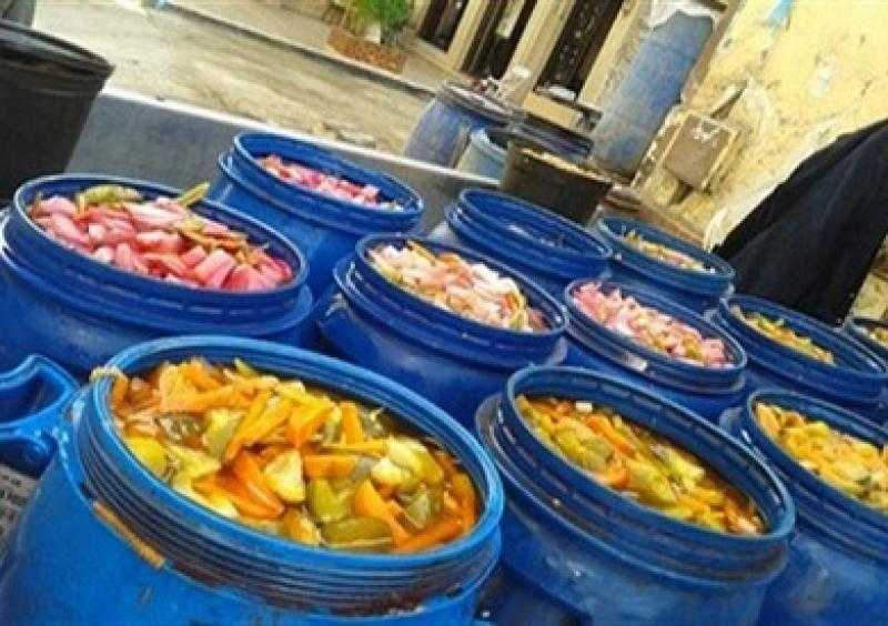 التحفظ على طن مخللات فاسدة ومجهولة المصدر في الغربية