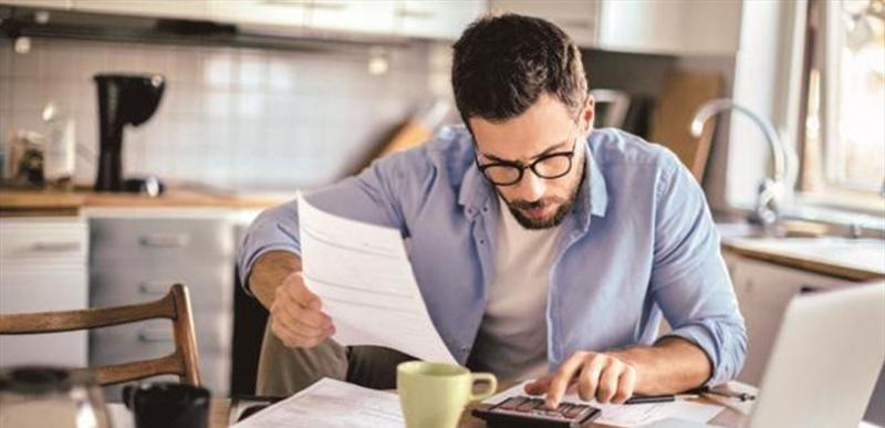 المشرعون في تشيلي يوافقون على خفض ساعات العمل الأسبوعية إلى 40 ساعة