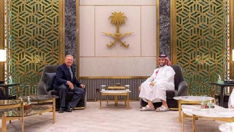 ولي العهد السعودي يجتمع مع السيناتور الأمريكي ليندسي غراهام