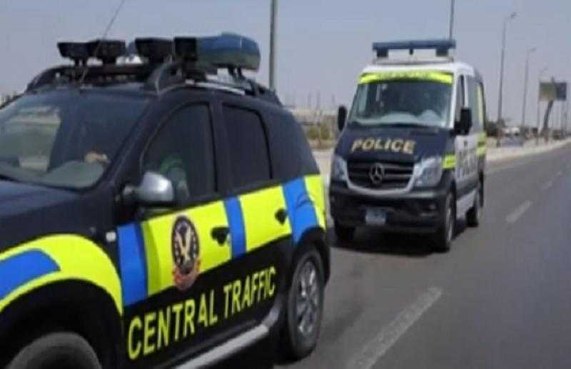 تكثيف الحملات المرورية على الطرق والميادين لتسيير حركة السيارات