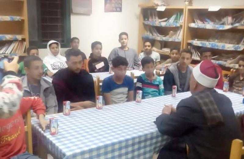 ندوة دينية حول ليلة القدر وفضائل العشر الأواخر من رمضان بمركز شباب بندار في جرجا| صور