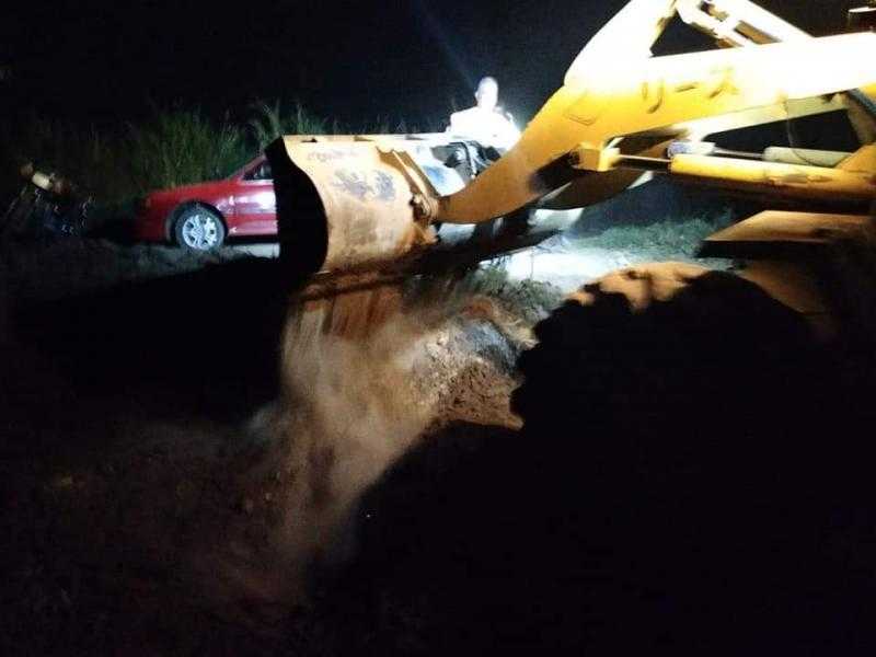 إزالة حالة تعد ببناء مخالف في حى شرق مغاغة| صور