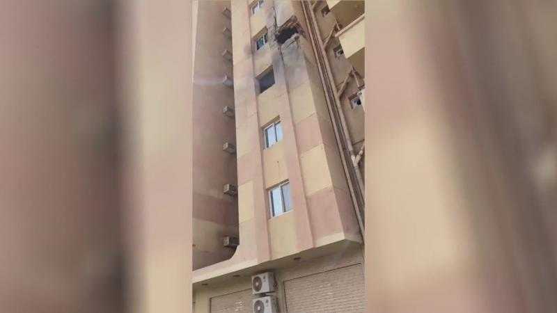 تضرر مكتب قناة العربية في الخرطوم جراء قصف بأسلحة ثقيلة