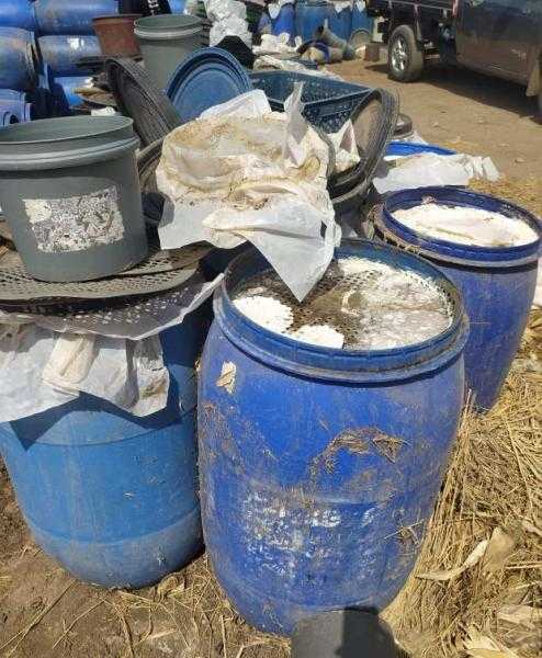 ضبط 15 طن مواد غذائية منتهية الصلاحية بـ 3 مدن بالغربية