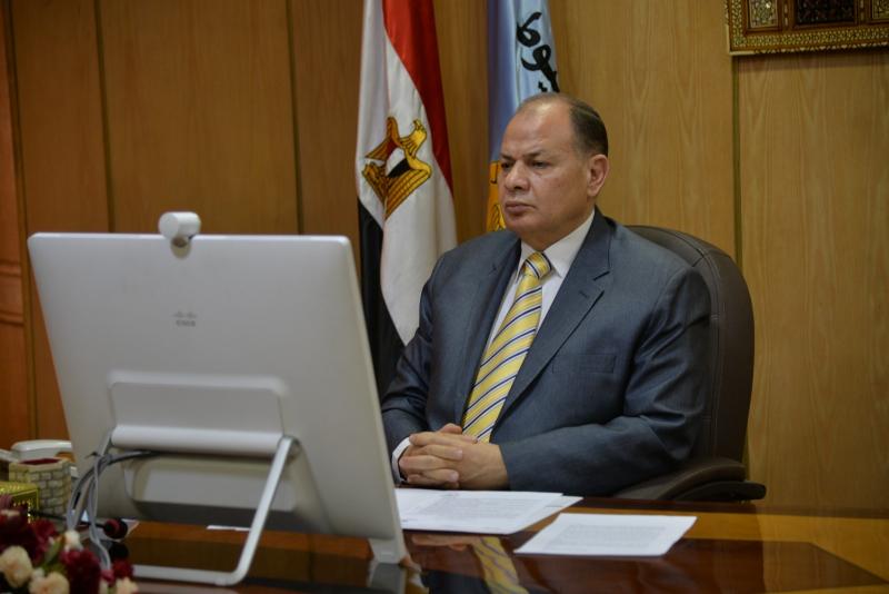 خط أحمر