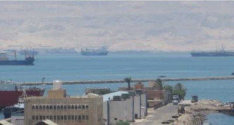 قناة السويس تسجل رقمًا قياسيًا في أول أيام العيد بعبور 95 سفينة