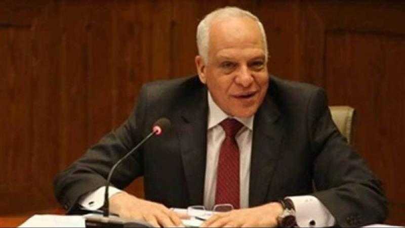 محافظ الجيزة يسلم منح مالية لـ 50 فتاة من المقبلات على الزواج.. غدا