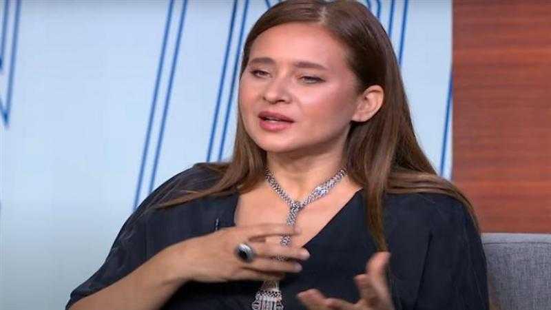 نيللي كريم عن إسناد دور لزوجها بمسلسل عملة نادرة: موضوع ميخصنيش