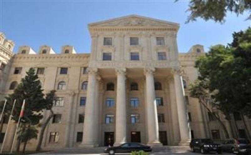 أذربيجان تقيم نقطة تفتيش عند مدخل ممر حيوي إلى أرمينيا