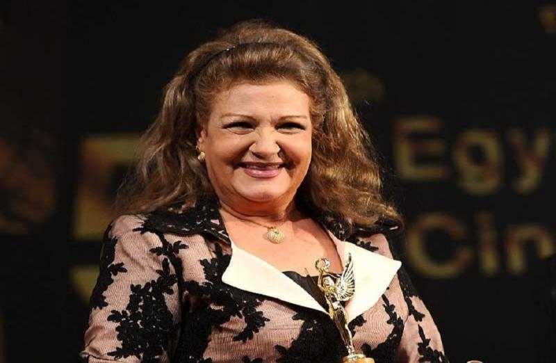 ميمي جمال تكشف كواليس دورها في ”علاقة مشروعة”