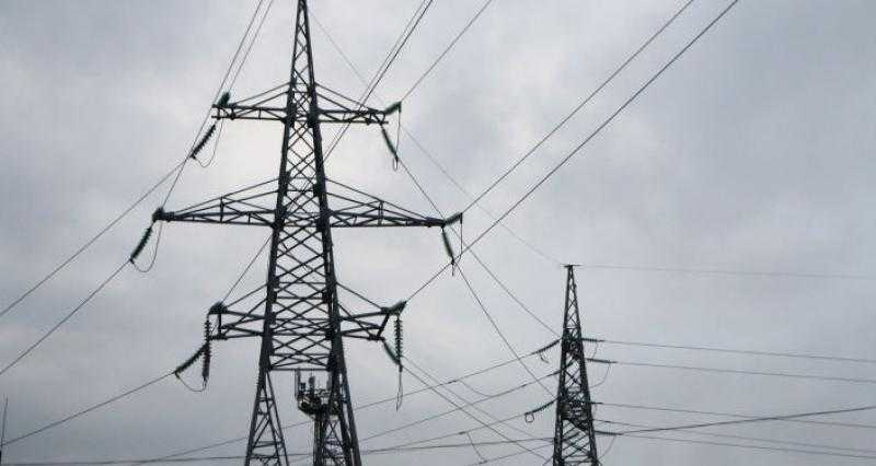 خط كهرباء جديد بين بريطانيا وهولندا يغذي 1.8 مليون منزل بالطاقة