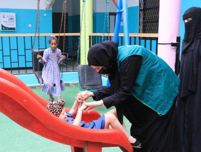 سلمان للإغاثة يقدم أكثر من 5 آلاف ساعة تعليمية وتدريبية لذوي الاحتياجات الخاصة في اليمن